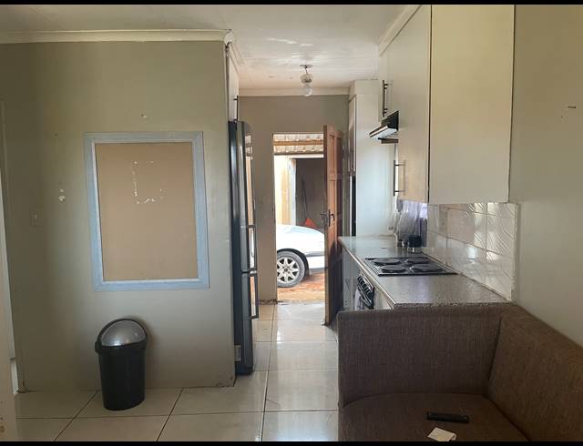 2 BEDROOM FREESTANDING FOR SALE IN GA-RANKUWA UNIT 9